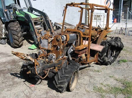 Wrecked Frutetto tractor