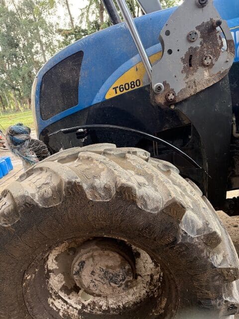 Mudguard Set - New Holland bracket fitted