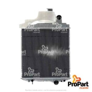 Radiator  -6 Cyl suitable for John Deere - AL176362